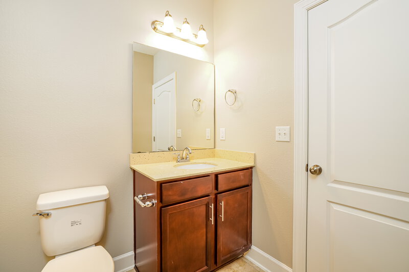 2,770/Mo, 4391 Song Sparrow Dr Middleburg, FL 32068 Bathroom View 2