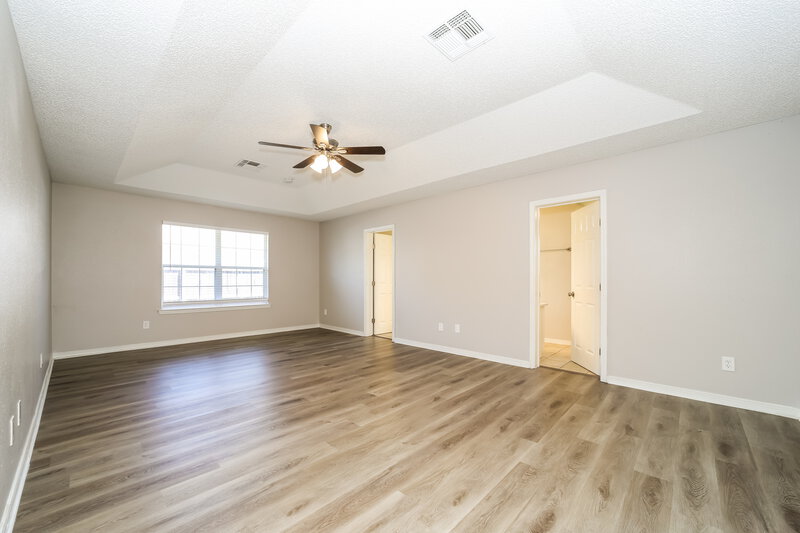 3,800/Mo, 3017 Morning Sun Dr Middleburg, FL 32068 Main Bedroom View