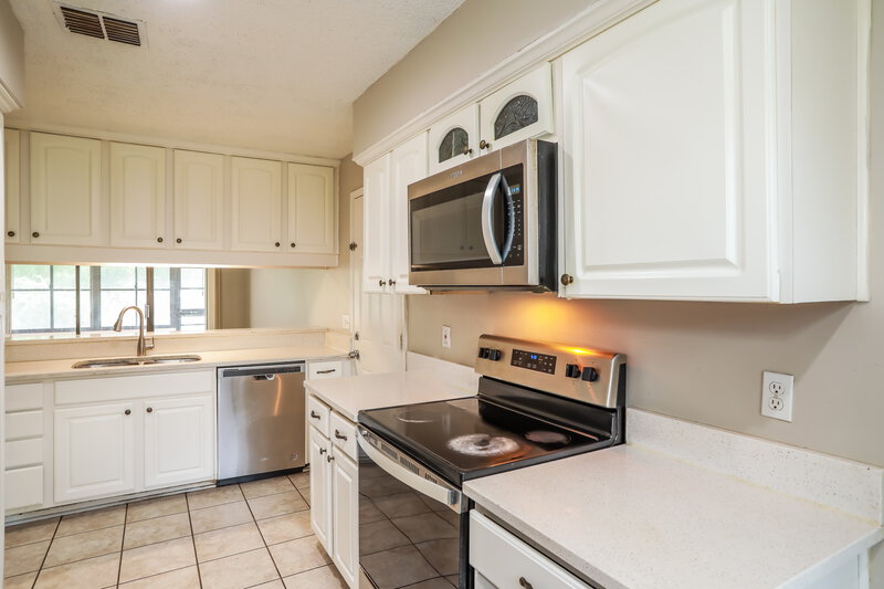 1,855/Mo, 4137 Rollingwood Ct Jacksonville, FL 32257 Kitchen View 2