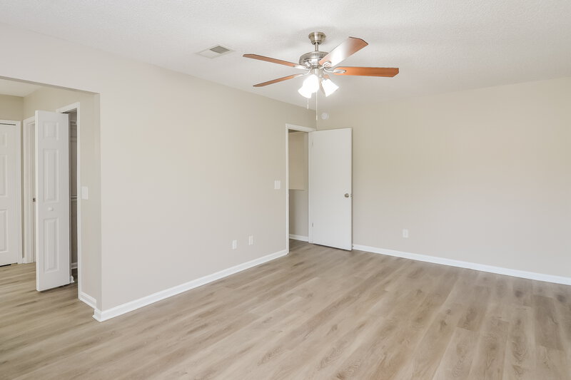 2,510/Mo, 4137 Rollingwood Ct Jacksonville, FL 32257 Main Bedroom View 2