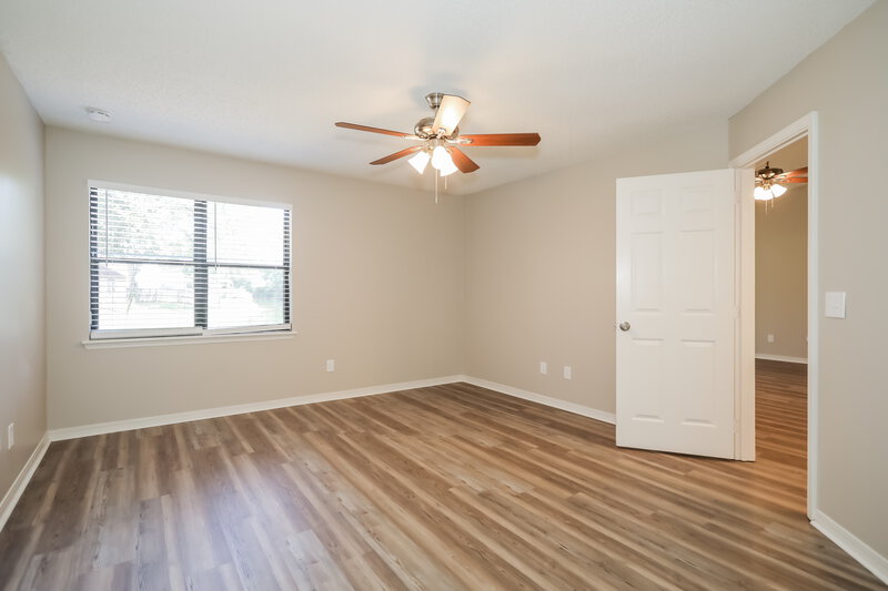 2,015/Mo, 11259 Thomaston Pl Jacksonville, FL 32257 Main Bedroom View