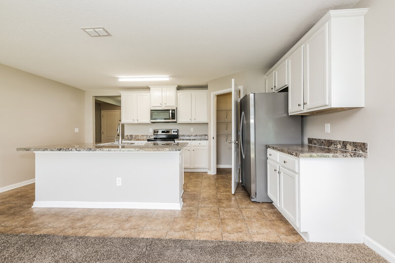 3,040/Mo, 95124 Turnstone Ct Fernandina Beach, FL 32034 Kitchen View 2