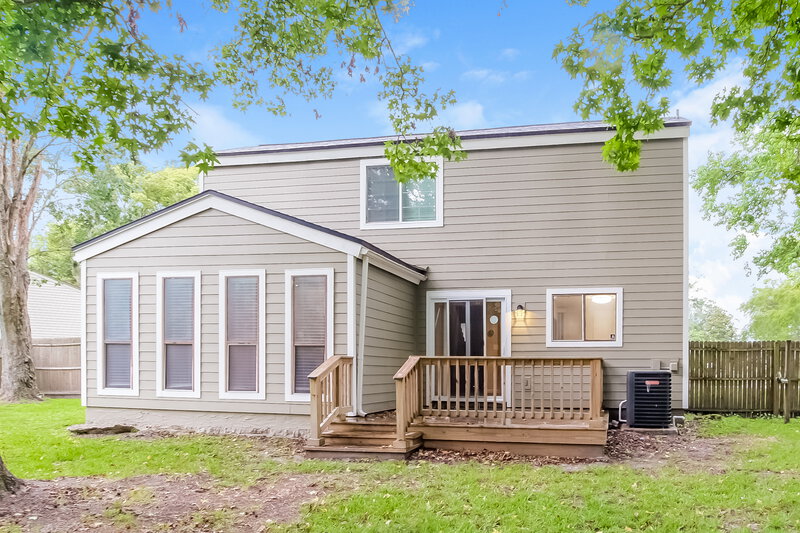 1,945/Mo, 6911 Coleus Ct Jacksonville, FL 32244 Rear View