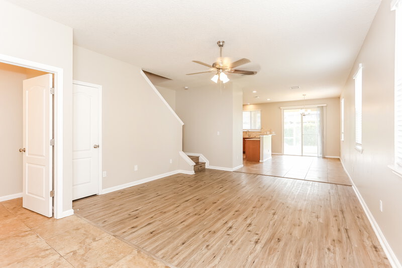1,960/Mo, 2352 Red Moon Dr Jacksonville, FL 32216 Living Room View 2