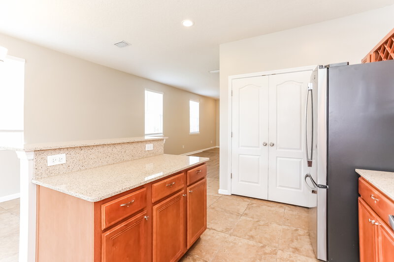 1,960/Mo, 2352 Red Moon Dr Jacksonville, FL 32216 Kitchen View