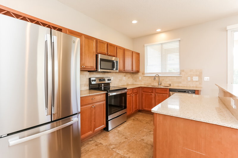 1,960/Mo, 2352 Red Moon Dr Jacksonville, FL 32216 Kitchen View 2