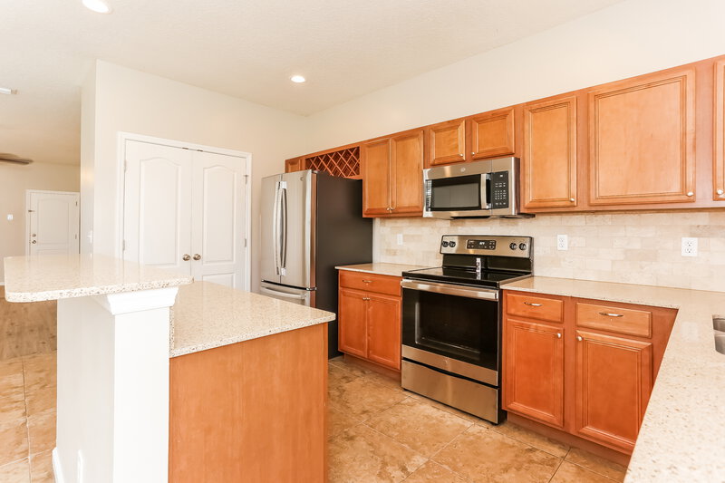 1,960/Mo, 2352 Red Moon Dr Jacksonville, FL 32216 Kitchen View 3