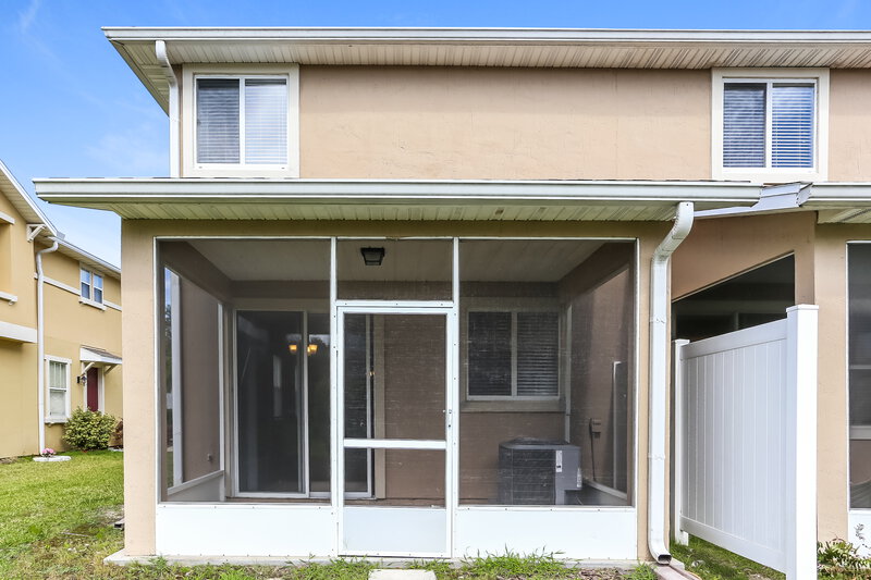 1,960/Mo, 2352 Red Moon Dr Jacksonville, FL 32216 Rear View