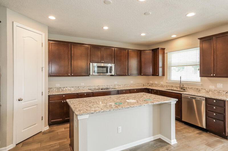 2,480/Mo, 3343 Spring Valley Ct Green Cove Springs, FL 32043 Kitchen View