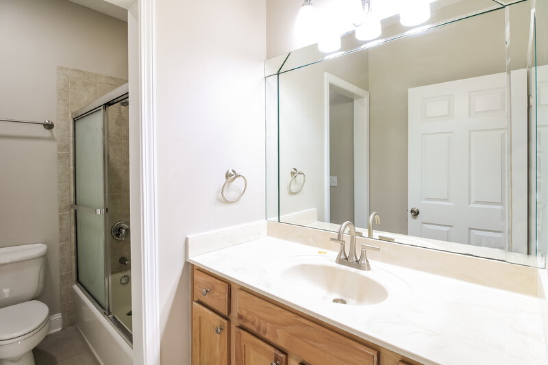 2,710/Mo, 3819 Lavista Cir Jacksonville, FL 32217 Bathroom View
