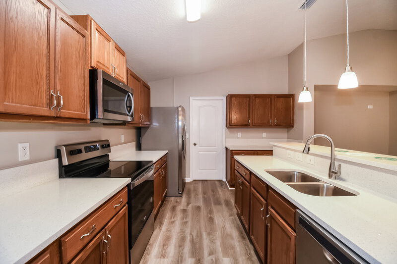 2,380/Mo, 392 Bostwick Cir St Augustine, FL 32092 Kitchen View