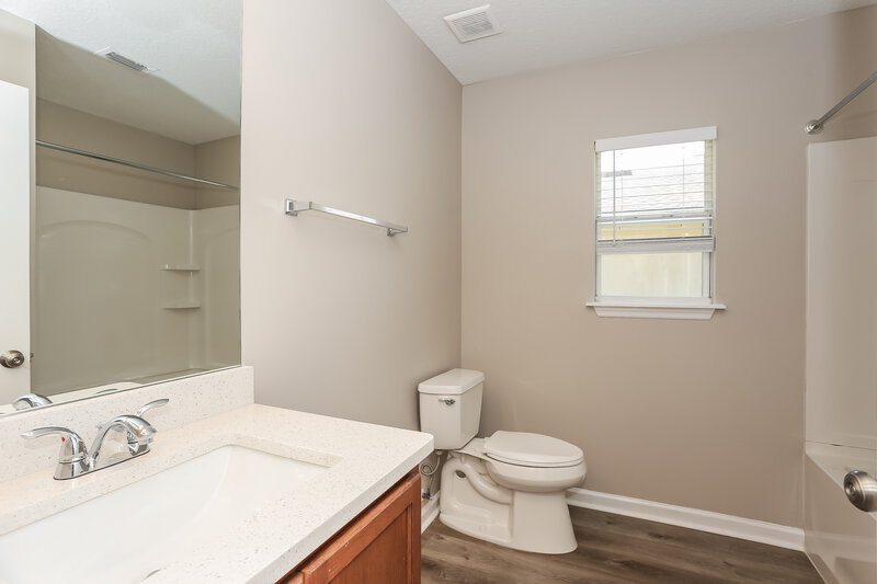 2,290/Mo, 392 Bostwick Cir St Augustine, FL 32092 Bathroom View