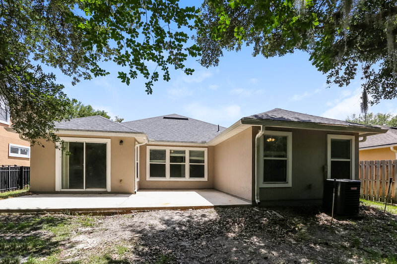 2,290/Mo, 392 Bostwick Cir St Augustine, FL 32092 Rear View