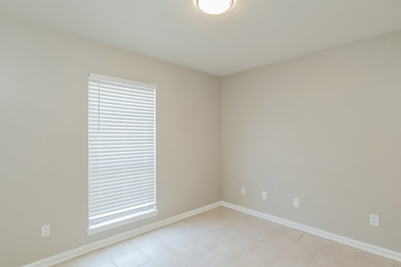 2,465/Mo, 7717 Fawn Lake Dr S Jacksonville, FL 32256 Bedroom View