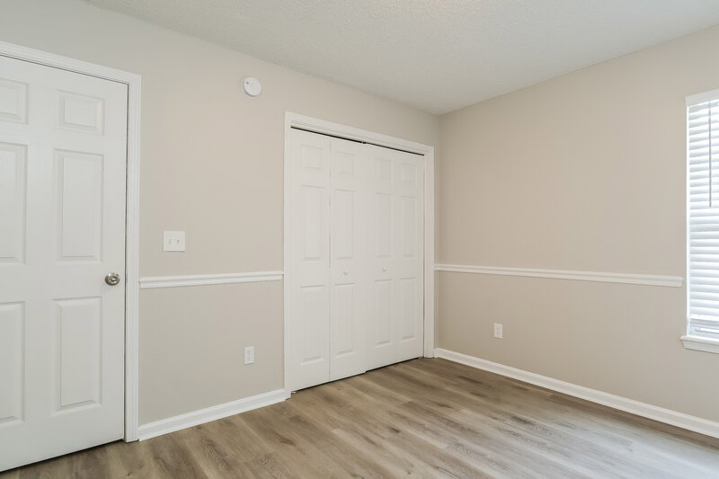 2,465/Mo, 7717 Fawn Lake Dr S Jacksonville, FL 32256 Bedroom View 3