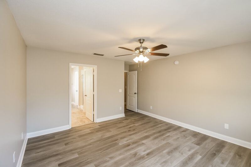 2,470/Mo, 1068 Ardmore St Saint Augustine, FL 32092 Main Bedroom View