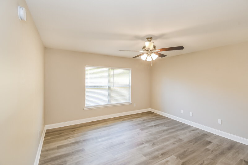 2,470/Mo, 1068 Ardmore St Saint Augustine, FL 32092 Main Bedroom View 2