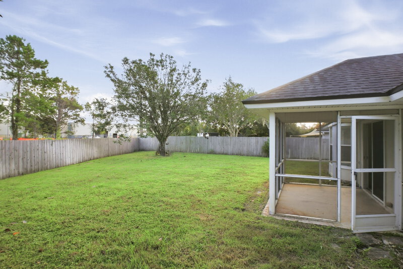 2,420/Mo, 1068 Ardmore St Saint Augustine, FL 32092 Backyard View