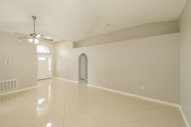 1,815/Mo, 3654 Braeden Ct Middleburg, FL 32068 Living Room View