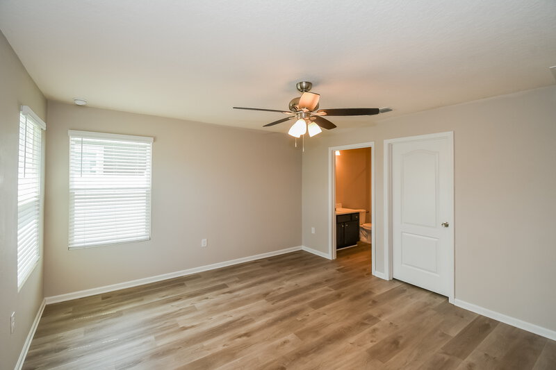 2,590/Mo, 8334 Cape Fox Dr Jacksonville, FL 32222 Main Bedroom View