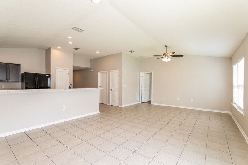 2,035/Mo, 6582 Winding Greens Dr Jacksonville, FL 32244 Living Room View 2
