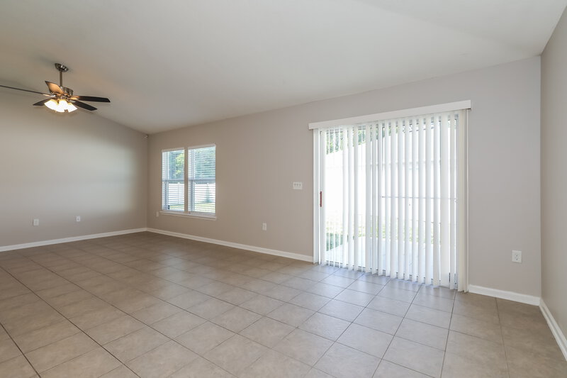 2,790/Mo, 6582 Winding Greens Dr Jacksonville, FL 32244 Living Room View 2