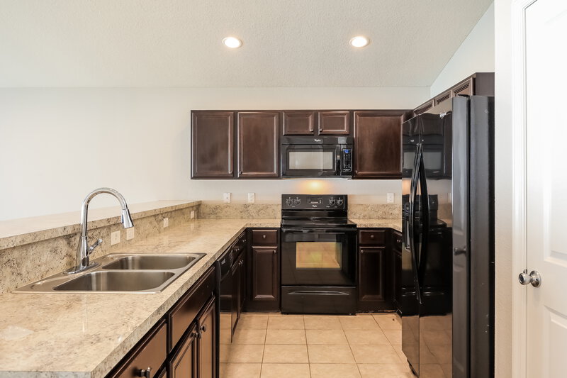 2,790/Mo, 6582 Winding Greens Dr Jacksonville, FL 32244 Kitchen View