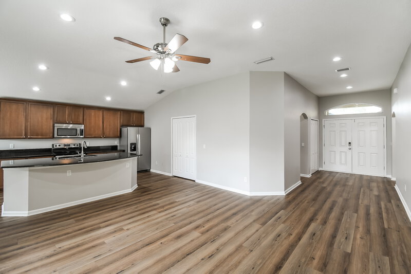 2,200/Mo, 1706 Foggy Day Dr Middleburg, FL 32068 Living Room View