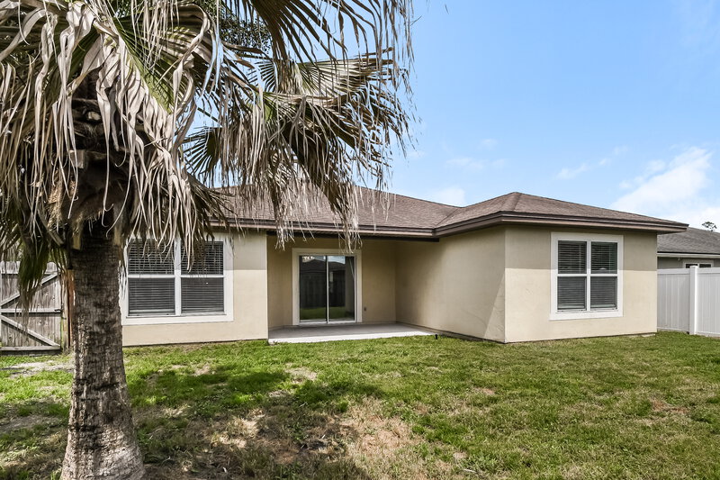 2,200/Mo, 1706 Foggy Day Dr Middleburg, FL 32068 Rear View