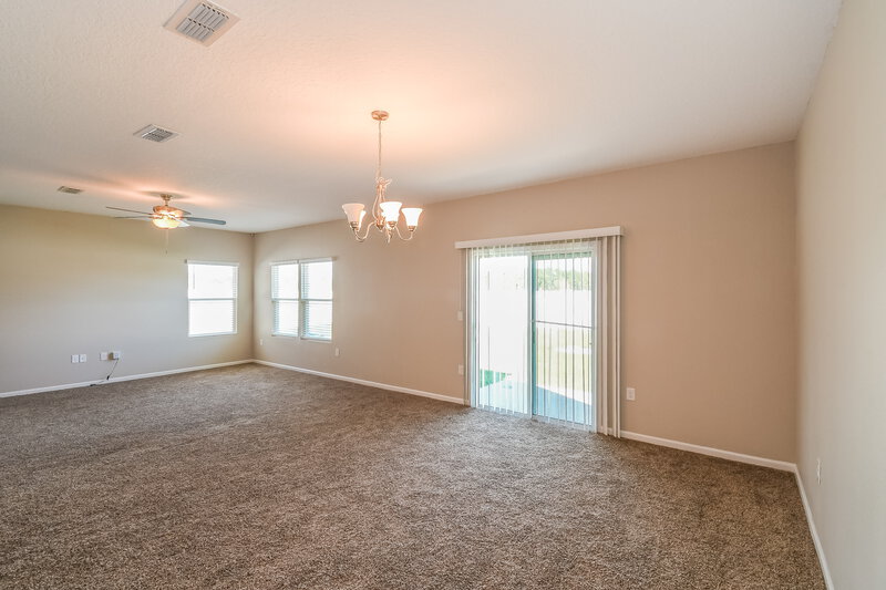 2,125/Mo, 2553 Tall Grass Rd Green Cove Springs, FL 32043 Dining Room View