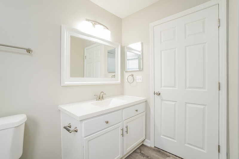 2,860/Mo, 195 Dover Bluff Dr Orange Park, FL 32073 Bathroom View
