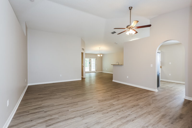 1,825/Mo, 8724 Merseyside Ave Jacksonville, FL 32219 Living Room View 2