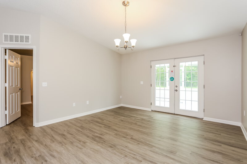 1,825/Mo, 8724 Merseyside Ave Jacksonville, FL 32219 Dining Room View 2