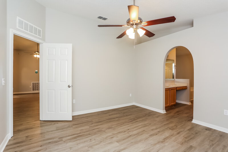 1,825/Mo, 8724 Merseyside Ave Jacksonville, FL 32219 Main Bedroom View