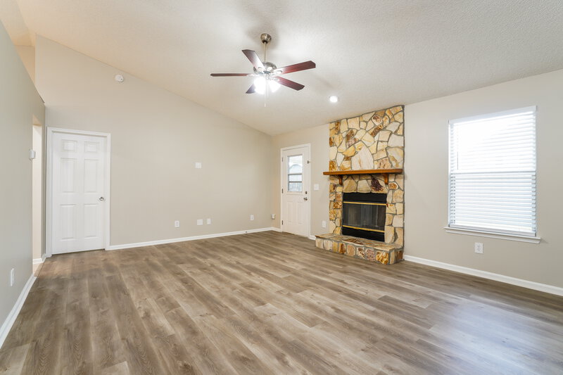 1,965/Mo, 3298 Deerfield Pointe Dr Orange Park, FL 32073 Living Room View