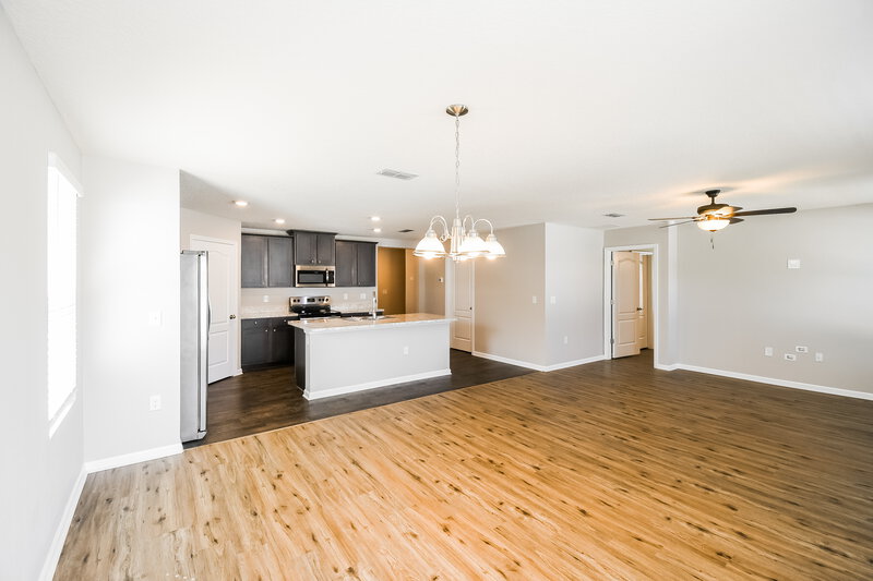 1,780/Mo, 2278 Pebble Point Dr Green Cove Springs, FL 32043 Dining Room View 2