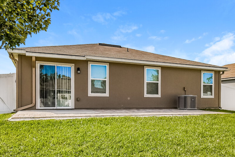 1,780/Mo, 2278 Pebble Point Dr Green Cove Springs, FL 32043 Rear View
