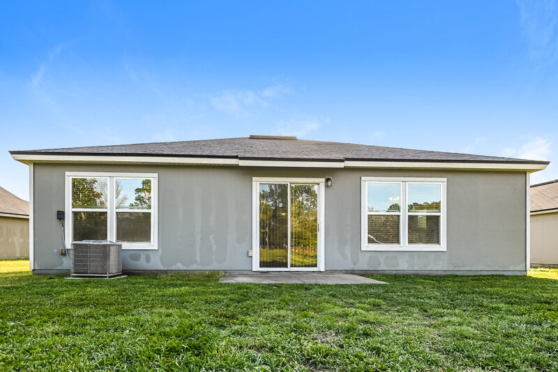 2,055/Mo, 393 Harley Dr Jacksonville, FL 32218 Rear View