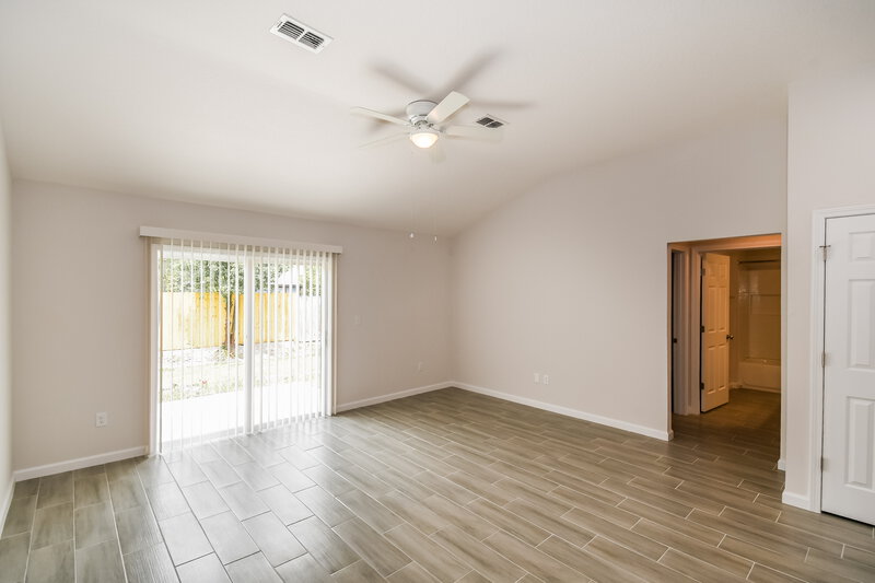 2,005/Mo, 6092 Patriots Landing Ln Jacksonville, FL 32244 Living Room View