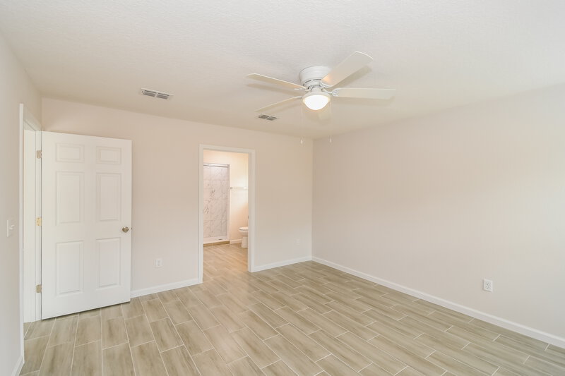 2,005/Mo, 6092 Patriots Landing Ln Jacksonville, FL 32244 Main Bedroom View 2