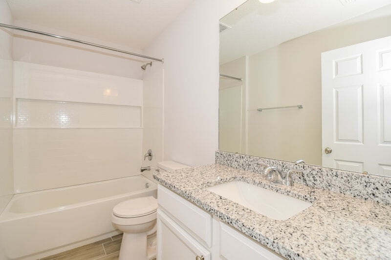 2,005/Mo, 6092 Patriots Landing Ln Jacksonville, FL 32244 Bathroom View