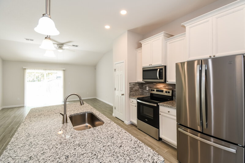 2,810/Mo, 6110 Patriots Landing Ln Jacksonville, FL 32244 Kitchen View