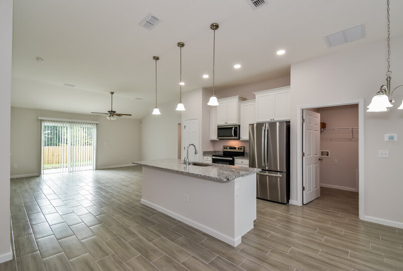 1,980/Mo, 6099 Patriots Landing Ln Jacksonville, FL 32244 Kitchen View