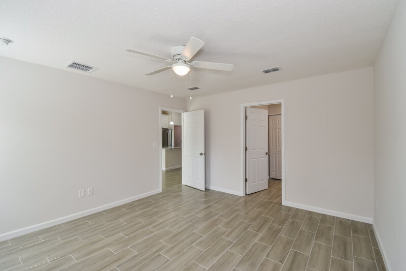 1,980/Mo, 6099 Patriots Landing Ln Jacksonville, FL 32244 Main Bedroom View 2