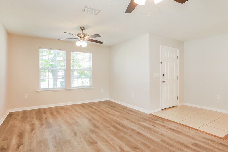 2,035/Mo, 3315 Hidden Meadows Ct Green Cove Springs, FL 32043 Living Room View