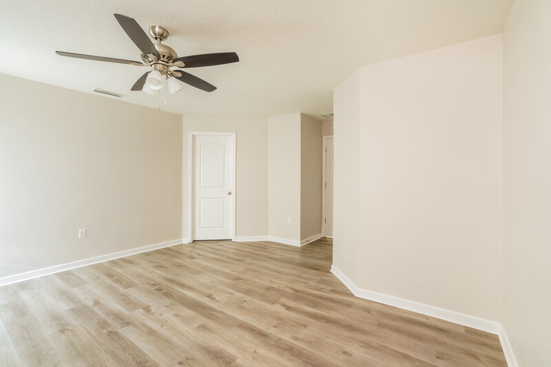 2,075/Mo, 3315 Hidden Meadows Ct Green Cove Springs, FL 32043 Main Bedroom View 2