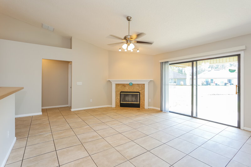 2,030/Mo, 7394 Hawks Cliff Dr W Jacksonville, FL 32222 Living Room View