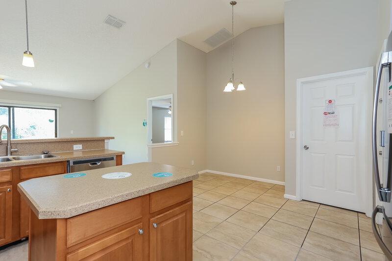 2,030/Mo, 7394 Hawks Cliff Dr W Jacksonville, FL 32222 Kitchen View 2