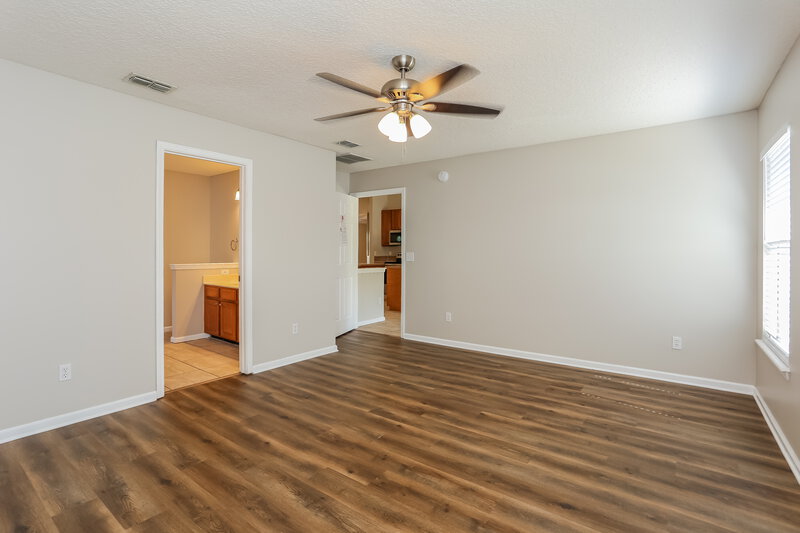 2,030/Mo, 7394 Hawks Cliff Dr W Jacksonville, FL 32222 Main Bedroom View 2