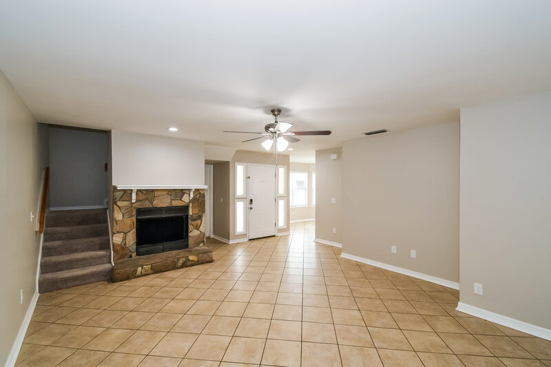 1,940/Mo, 8389 Argyle Corners Ct Jacksonville, FL 32244 Living Room View 2